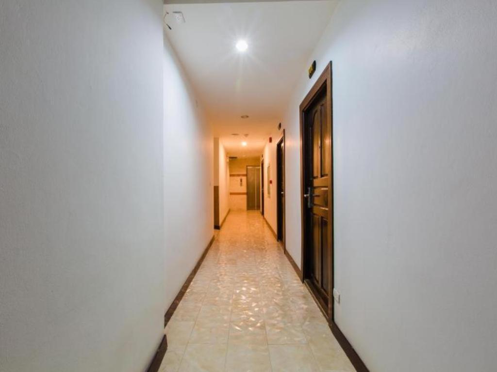 Azure Bangla Phuket Hotel Patong Exterior photo